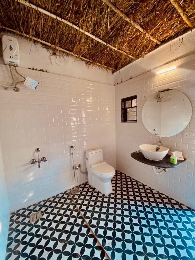 Glass House With Pvt Pool By Miracle Resort & Villa Lonavala Extérieur photo