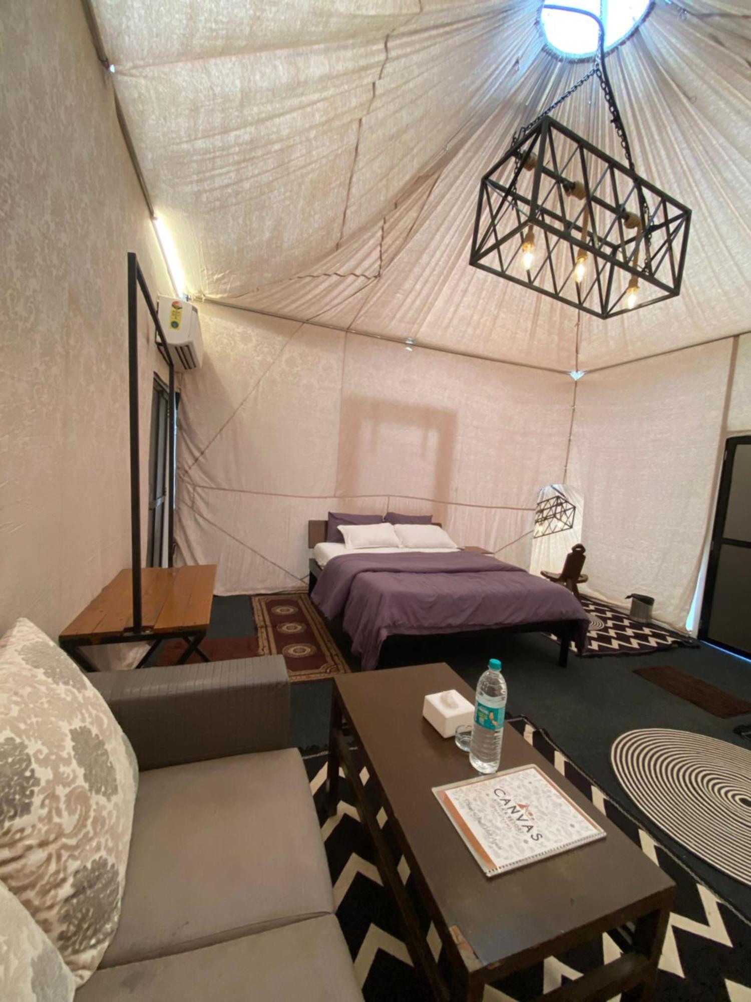 Glass House With Pvt Pool By Miracle Resort & Villa Lonavala Extérieur photo