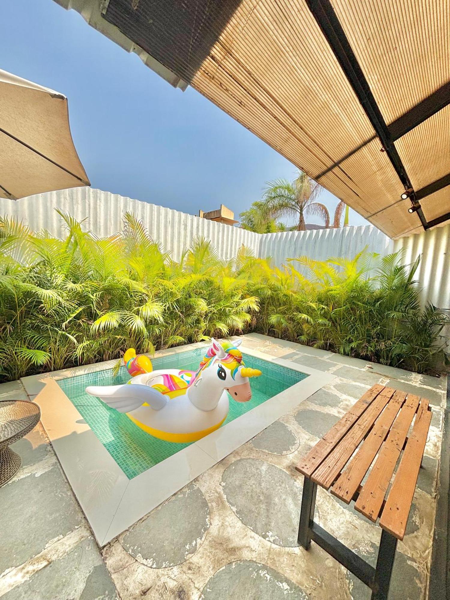 Glass House With Pvt Pool By Miracle Resort & Villa Lonavala Extérieur photo